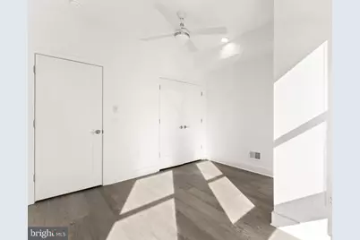 662 N 13th Street, Philadelphia, PA 19123 - Photo 40