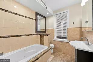 1233 S 15th St, Philadelphia, PA 19146 - Photo 22