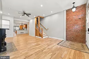 1233 S 15th St, Philadelphia, PA 19146 - Photo 2