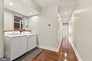 1233 S 15th St, Philadelphia, PA 19146 - Photo 16