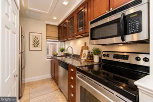 1704 Wallace St, Philadelphia, PA 19130 - Photo 6