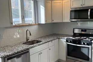 1024 Watkins St, Philadelphia, PA 19148 - Photo 6