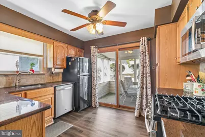 15054 Poquessing Creek Lane, Philadelphia, PA 19116 - Photo 18