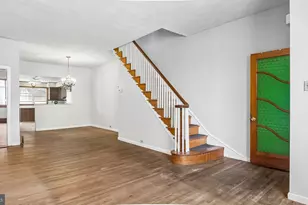 2141 S Hicks St, Philadelphia, PA 19145 - Photo 2