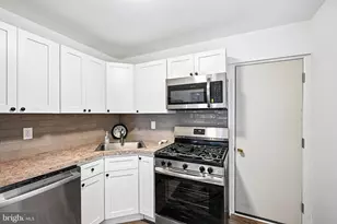 2647 S Bouvier St, Philadelphia, PA 19145 - Photo 12