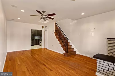 2442 S Lawrence Street, Philadelphia, PA 19148 - Photo 6