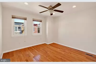 2442 S Lawrence Street, Philadelphia, PA 19148 - Photo 14