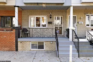 2442 S Lawrence St, Philadelphia, PA 19148 - Photo 2