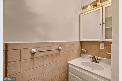 2442 S Lawrence Street, Philadelphia, PA 19148 - Photo 22
