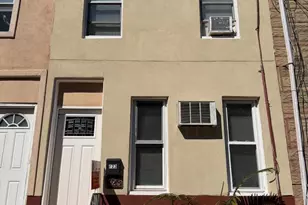 623 Fernon St, Philadelphia, PA 19148 - Photo 1