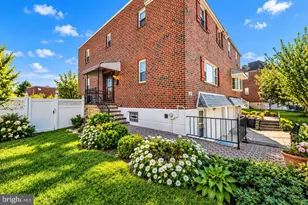 421 Selma St, Philadelphia, PA 19116 - Photo 2