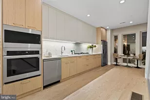 1031 S Fairhill St, Philadelphia, PA 19147 - Photo 14