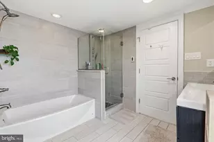 2233 Bainbridge St, Philadelphia, PA 19146 - Photo 24