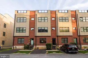 7014 Pipers Glen Wy, Philadelphia, PA 19119 - Photo 2