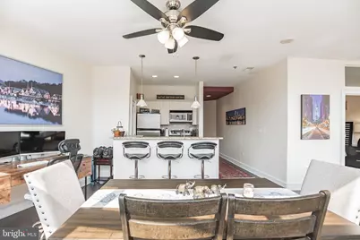 201 N 8th Street #405, Philadelphia, PA 19106 - Photo 8