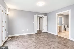 1443 Rhawn St, Philadelphia, PA 19111 - Photo 8