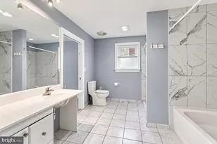 1443 Rhawn St, Philadelphia, PA 19111 - Photo 20