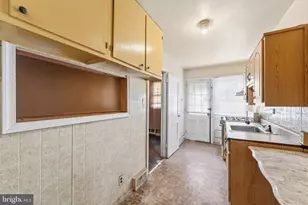 1222 N 54th St, Philadelphia, PA 19131 - Photo 10