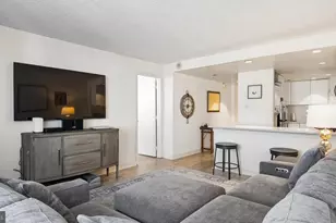 604 S Washington Square, Philadelphia, PA 19106 - Photo 4