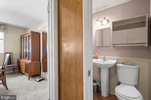 2047 Nester St, Philadelphia, PA 19115 - Photo 22