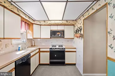 2047 Nester Street, Philadelphia, PA 19115 - Photo 10