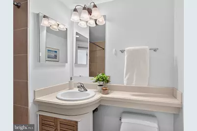 1034 Spruce Street #501, Philadelphia, PA 19107 - Photo 20