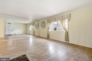 7904 Calvert St, Philadelphia, PA 19152 - Photo 6