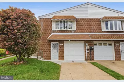 7904 Calvert Street, Philadelphia, PA 19152 - Photo 2