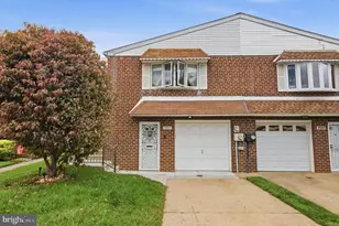 7904 Calvert St, Philadelphia, PA 19152 - Photo 2