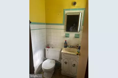 2007 S 22nd Street, Philadelphia, PA 19145 - Photo 4