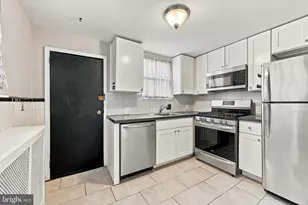 2430 E Dauphin St, Philadelphia, PA 19125 - Photo 12