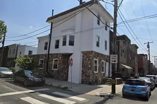 1513 S 10th St, Philadelphia, PA 19147 - Photo 2