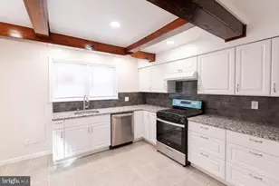7133 Yocum St, Philadelphia, PA 19142 - Photo 8