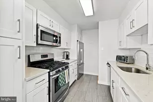 604 S Washington Square, Philadelphia, PA 19106 - Photo 8