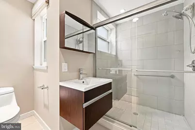 2245 S Hicks Street, Philadelphia, PA 19145 - Photo 14