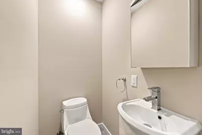 2245 S Hicks Street, Philadelphia, PA 19145 - Photo 12
