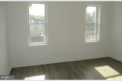 743 W Russell Street, Philadelphia, PA 19140 - Photo 10