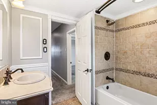 3922 Manayunk Ave, Philadelphia, PA 19128 - Photo 18