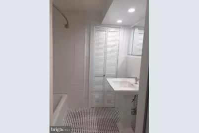 235 S 21st Street S #GF, Philadelphia, PA 19103 - Photo 12