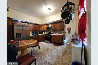 221 E Wellens Avenue, Philadelphia, PA 19120 - Photo 10