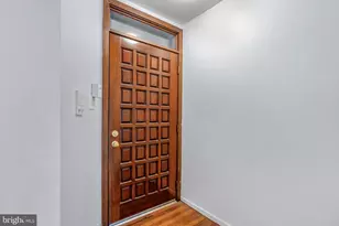 956 S Front St, Philadelphia, PA 19147 - Photo 6