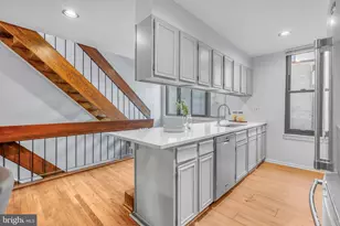 956 S Front St, Philadelphia, PA 19147 - Photo 20