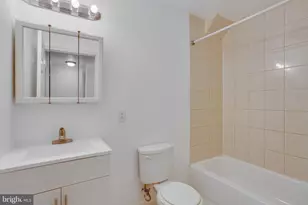 1537 W Stiles St, Philadelphia, PA 19121 - Photo 10