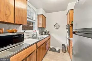 634 Green Ln, Philadelphia, PA 19128 - Photo 8