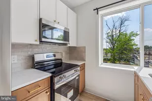 239 S Farragut St, Philadelphia, PA 19139 - Photo 2