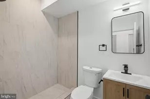 731 W Huntingdon St, Philadelphia, PA 19133 - Photo 16