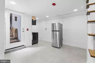 1224 Chancellor St, Philadelphia, PA 19107 - Photo 8