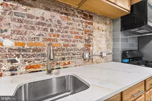 1224 Chancellor St, Philadelphia, PA 19107 - Photo 12