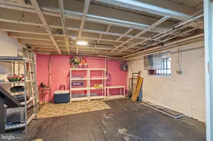375 E Cliveden St, Philadelphia, PA 19119 - Photo 18