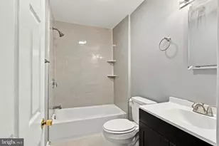 2547 Bonaffon St, Philadelphia, PA 19142 - Photo 24